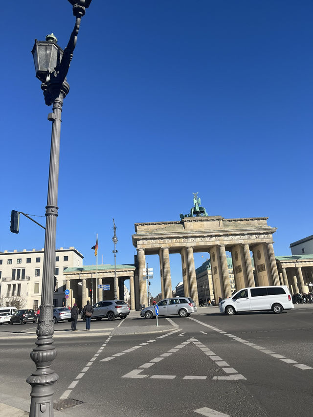 Berlin – A City Where History Meets Modern Vibes 🇩🇪✨