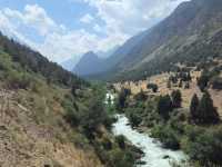Waterfall Teketor / 2025