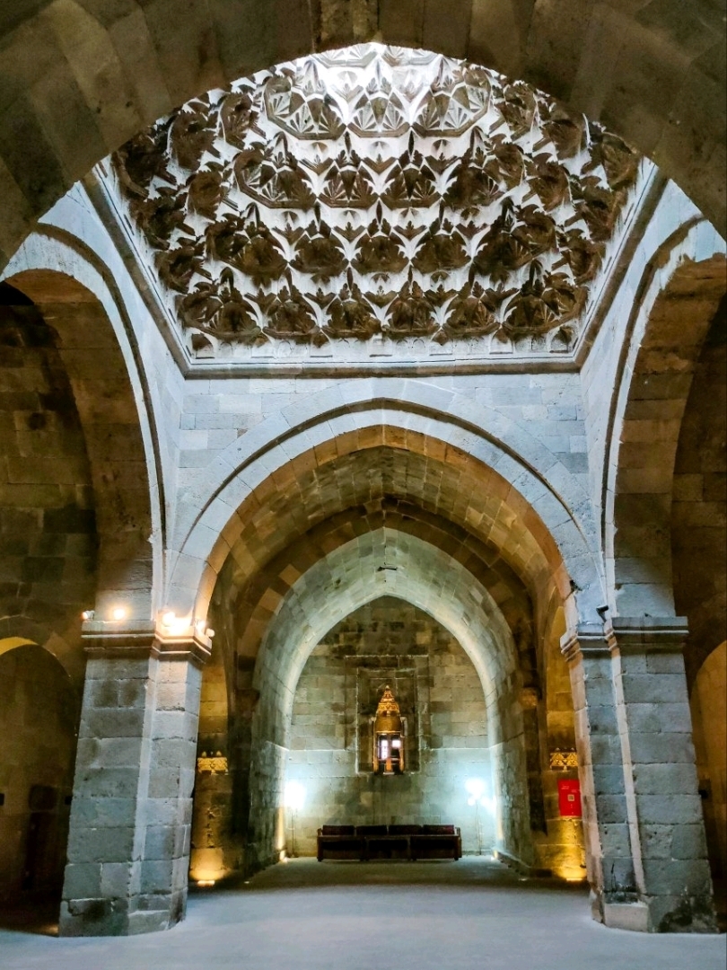 🕌 Yakutiye Madrasa in Erzurum: a 14th-century carved dome and museum inside