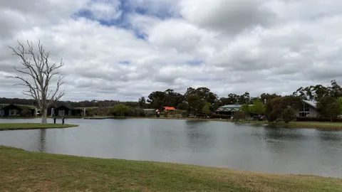 Western Australia Travel Diary: A Day Trip to the Margaret River, Experiencing the Magnificent Coast and Delicious Pizza — traveler post in Yallingup