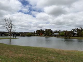 Western Australia Travel Diary: A Day Trip to the Margaret River, Experiencing the Magnificent Coast and Delicious Pizza