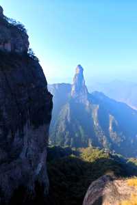 我在成年後，終於見到了學生時代課本上的天姥山-神仙居