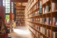 先鋒書店，從顏值到精神內核都優秀