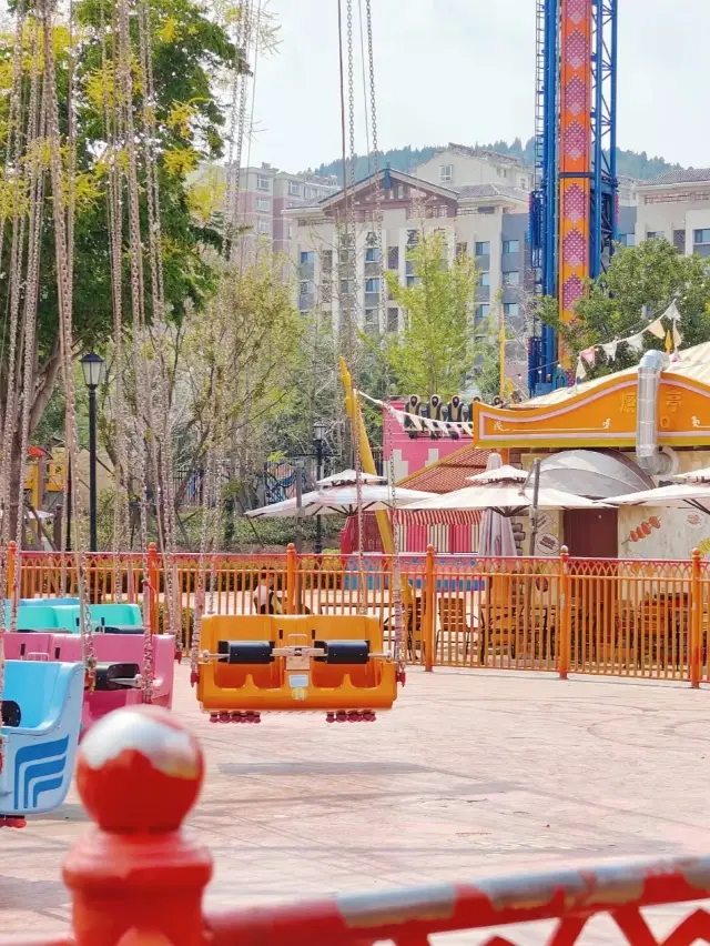 A day trip to Jinan must include a visit to the amusement park with your bestie