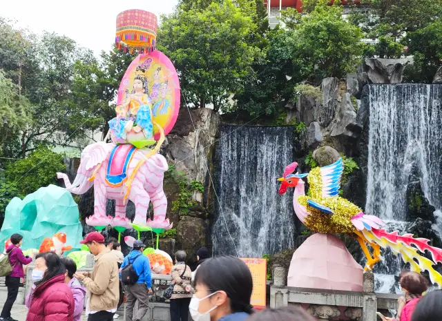 Longshan Temple in Taipei - Lantern Festival during the Spring Festival