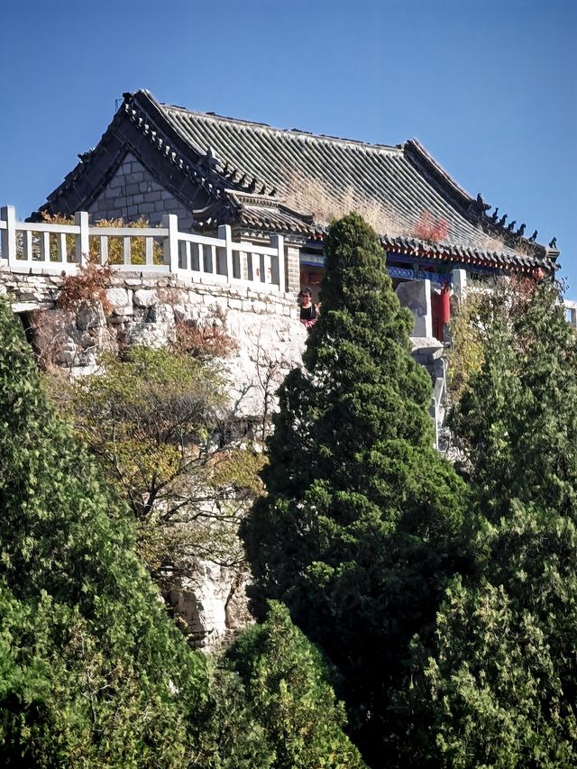 祥雲穿洞，壽比南山：雲門山