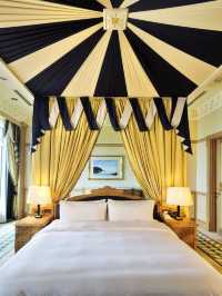 🌟 Brunei's Luxe Empire: Cinema & High Tea 🌟