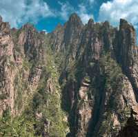 Discover the Enchanting Huangshan Mountains: A Year-Round Gem in Anhui Province