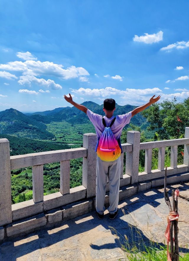 青州雲門山極頂