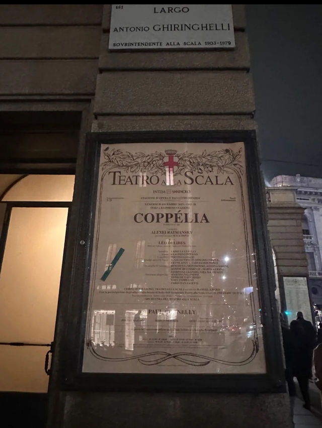 Watch ballet at Scala theater Milan 