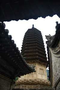 遼塔之冠——覺山寺塔。