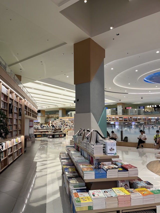 深圳書城中心店📚✨
