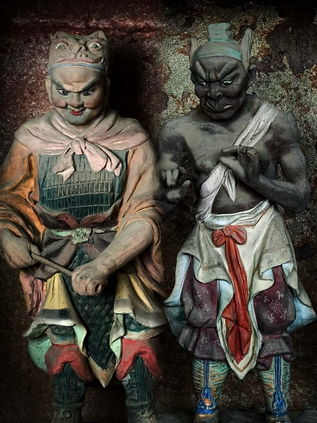 戒台寺113尊戒神，一張老照片背後的故事 戒台寺的標誌-戒台平面呈正方形，共有三層，在每層須彌座。