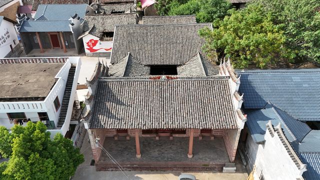 江西興國壩南村陳氏宗祠。