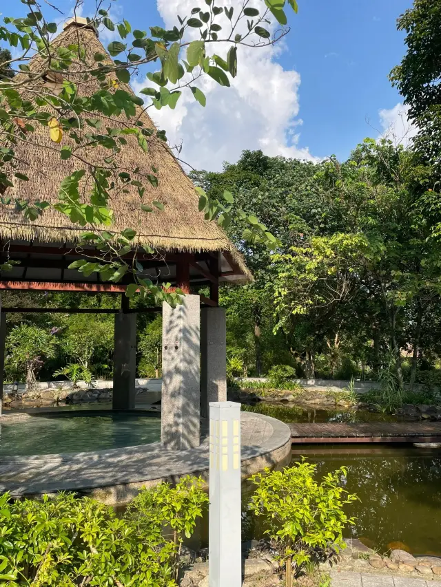 Xinfeng Yuntianhai Hot Spring Resort in Shaoguan, Guangdong | Winter Hot Springs. 