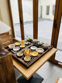 青城山初見山野溫泉酒店。