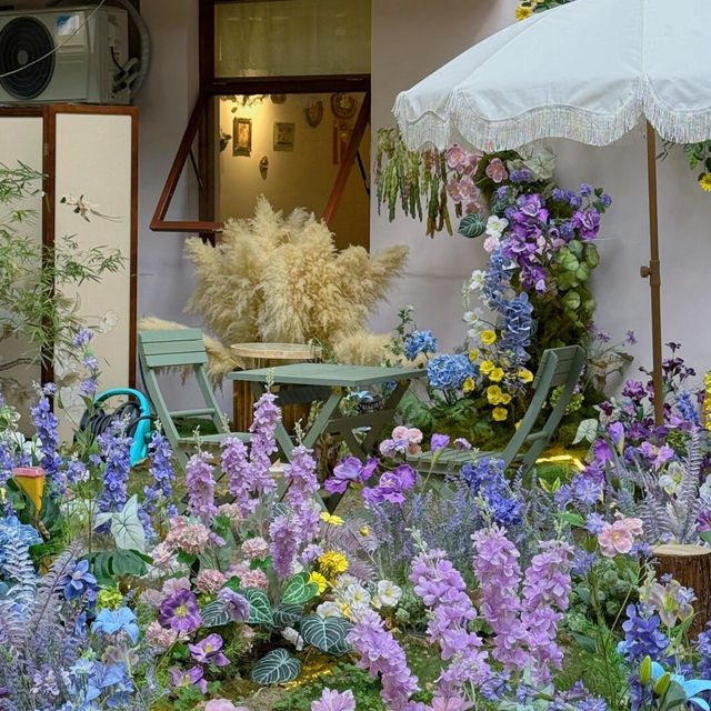 🌸深圳驚現紫色花海夢幻咖啡館，春日氛圍感拉滿！🌸