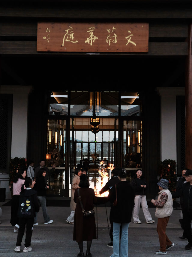 滇池火韵 | 夜幕之光入夜仪式，太絕啦。