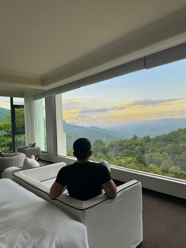 小哥隱居山林間，木可嵐山南度假之旅