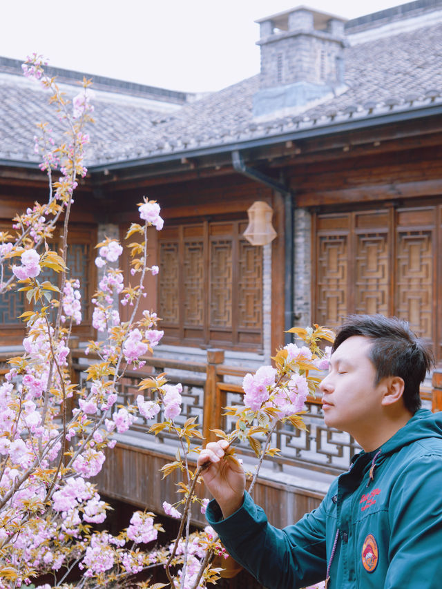 鮮花盛開，一定要來這個被鮮花包圍的景區，而且要春天來