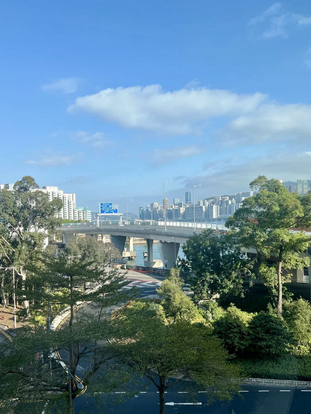 港都繁華中的海岸靜謐：千禧新世界香港酒店