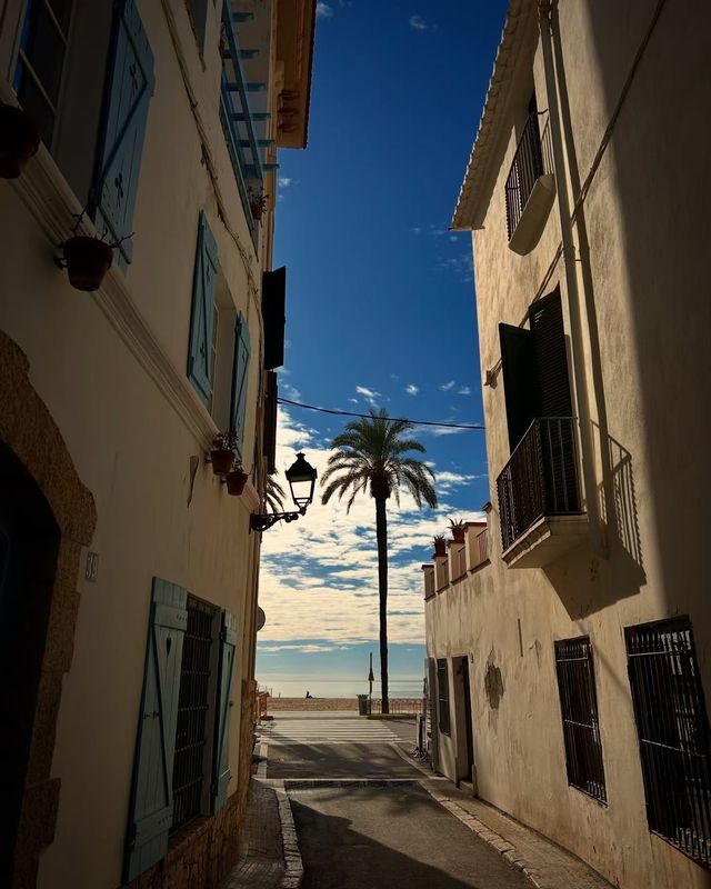 『錫切斯Sitges』打卡地中海至美後花園～