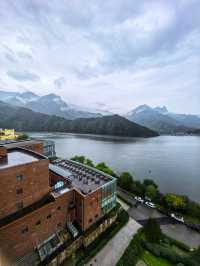萬頃雲濤，一湖煙雨！霧靈山