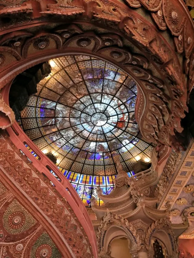 Bangkok's Erawan Museum Transportation Guide