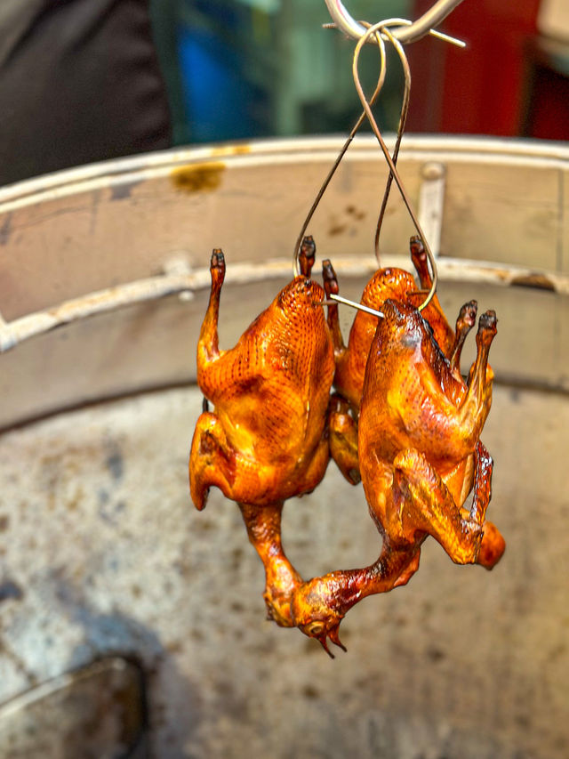 徐東呢間燒烤大排檔，盲點都好好食  就喺徐東，每次嚟都坐滿人，佢哋嘅菜式屬於盲點都唔會中伏嗰種，重