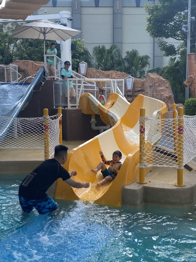 🏖️【澳門新濠影匯水上樂園｜夏日初體驗太治癒～