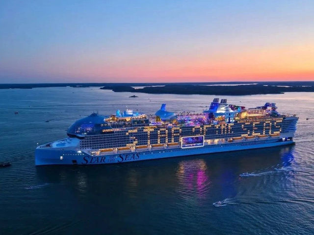 🚢 海洋星際號正式駛離造船廠，向深藍世界啟航！