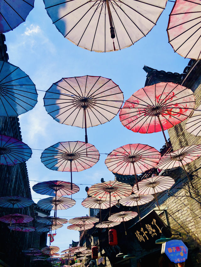 A Glorious (Day) for a Guilin Getaway 🏞️ A Glorious (Day) for a Guilin Getaway 🏞️