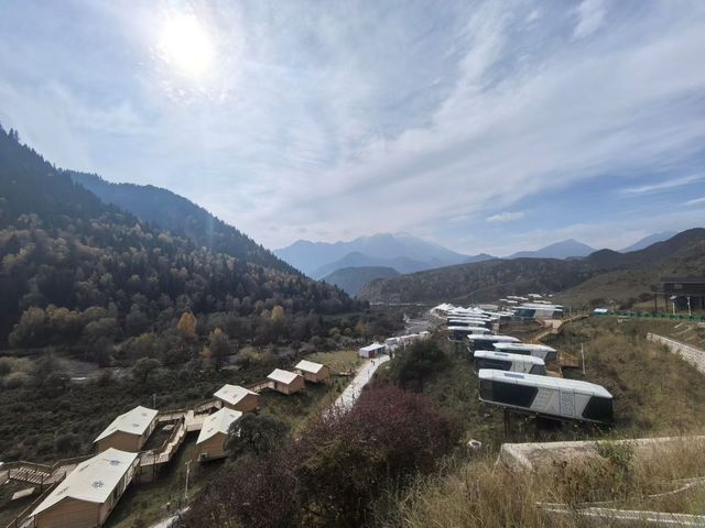 週末浪浪山｜秋日限定版多彩丹霞看呆我了