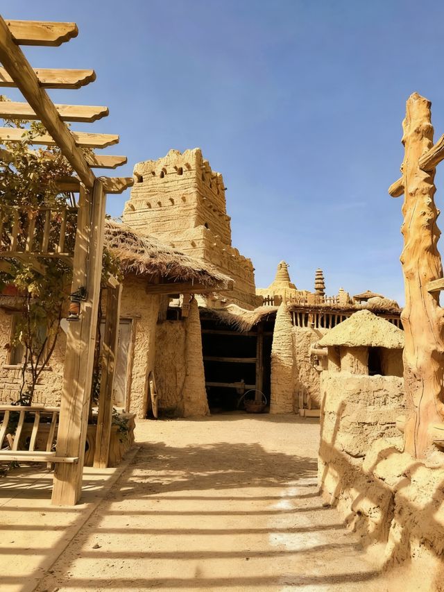 庫爾勒隱藏款!體育公園秒穿樓蘭古城 庫爾勒隱藏款!體育公園秒穿樓蘭古城