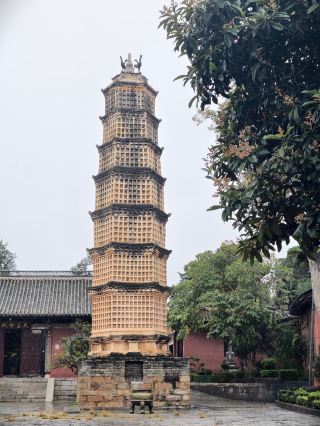 Yunnan. Luliang County. Dajue Temple Pagoda