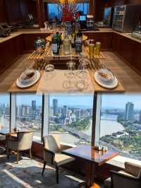 出差酒店的天花板住一次就被震撼到了! ! !