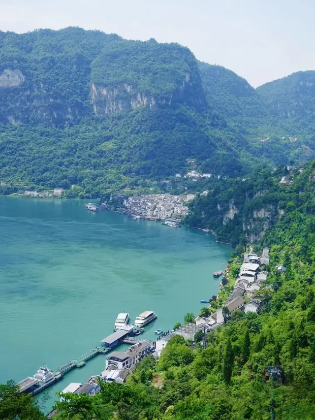 聽勸!去三峽一定要坐這班船!甲板拍峽谷大片 聽勸!去三峽一定要坐這班船!甲板拍峽谷大片