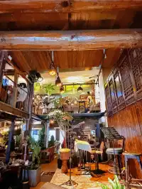 大理古城首家｜屋頂日咖夜酒