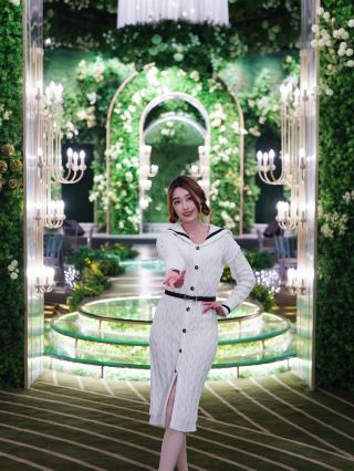 When it comes to wedding preparations, choosing the right location is more important than choosing the right filter!