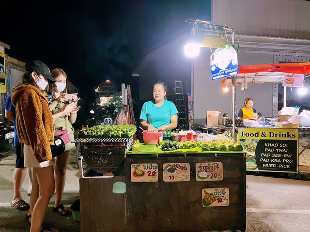 ไข่ป่าม ถนนคนเดินปาย