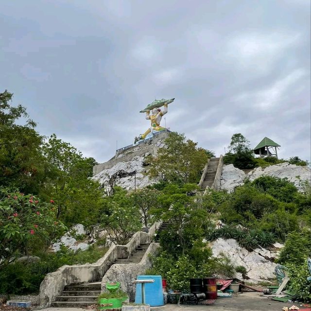 พิชิตยอดเขาวงพระจันทร์ กันเถอะ