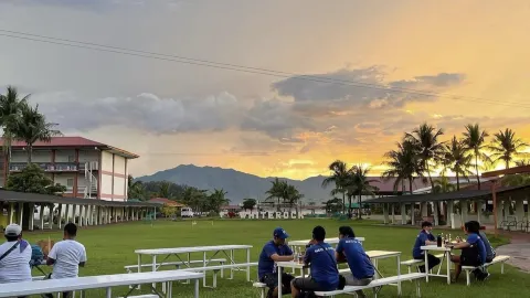 Закаты в отеле Whiterock Beach Hotel Zambales — traveler post in Субик