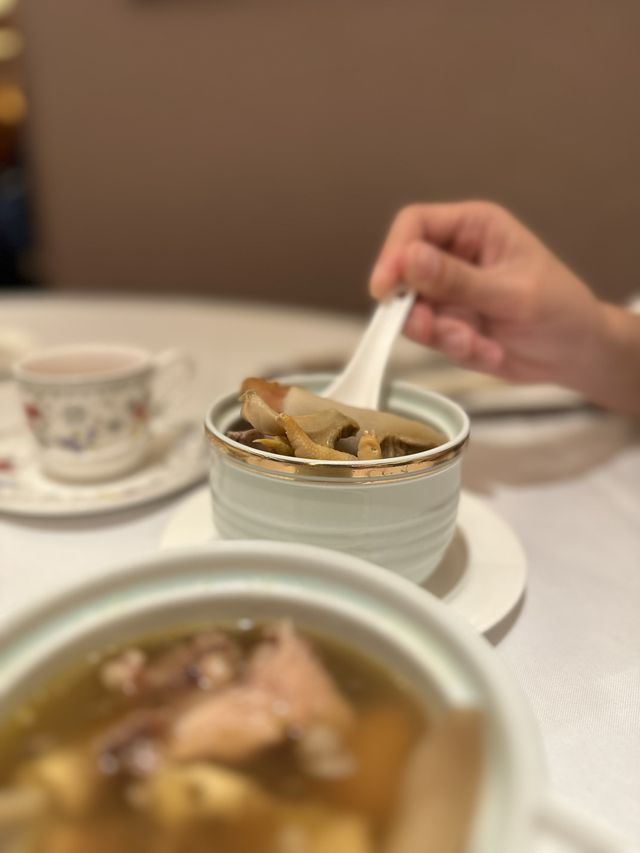 中環｜高端精緻飲茶好去處🫖｜每人一件六頭鮑魚😲