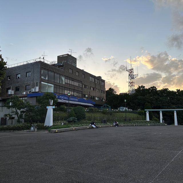 【横浜】夕方の港の見える丘公園・展望台にて