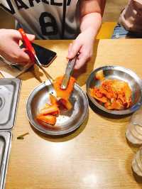 韓國必吃美食之一🇰🇷神仙雪濃湯🍲Sinseon Seolnongtang 신촌설렁탕 압구정역점