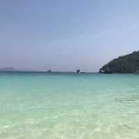 The island hopping at Victoria cliff resort 