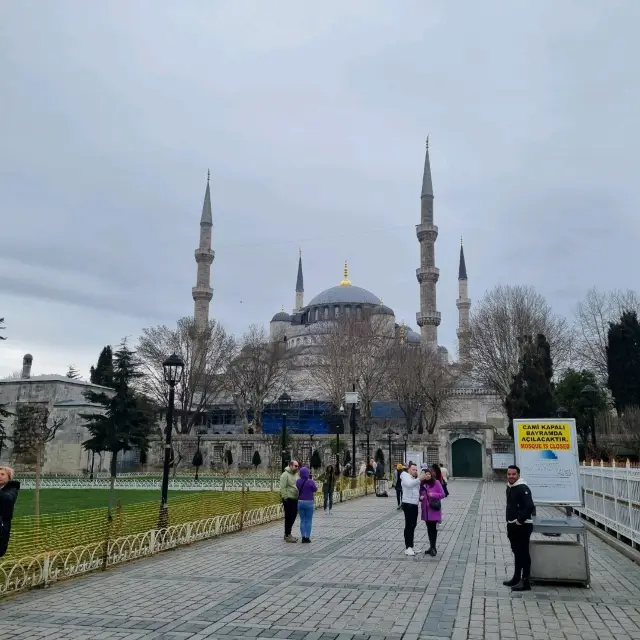 The Blue Mosque & its Surroundings