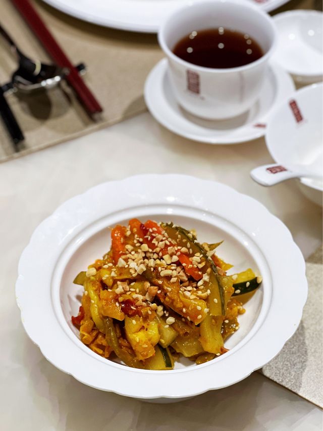 灣仔皇悅酒店新開東南亞菜