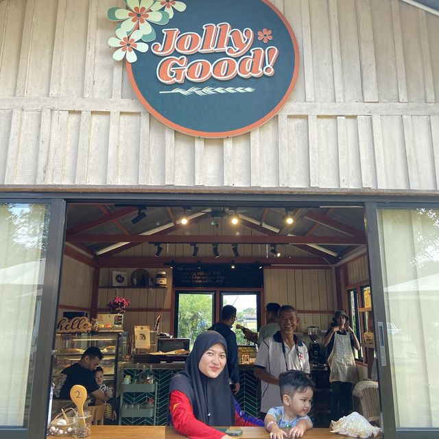 Jolly Good! Cafe : A good cafe to start a day