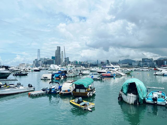 令人心曠神怡維多利亞港海濱步行區